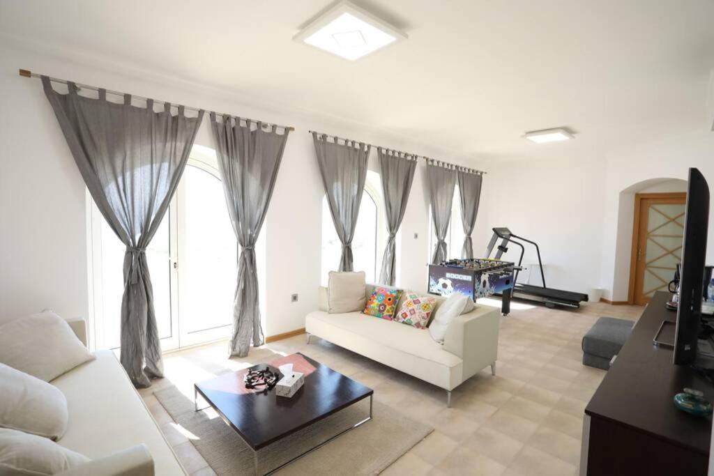 Villa Sea Breeze Sweimeh Exterior photo