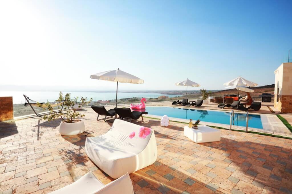 Villa Sea Breeze Sweimeh Exterior photo